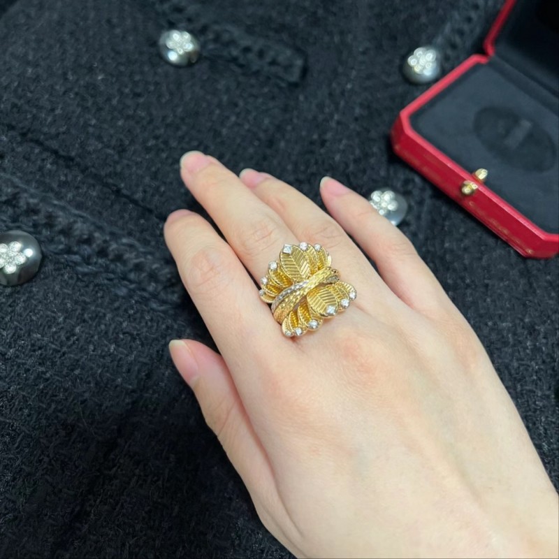 Cartier Ring
