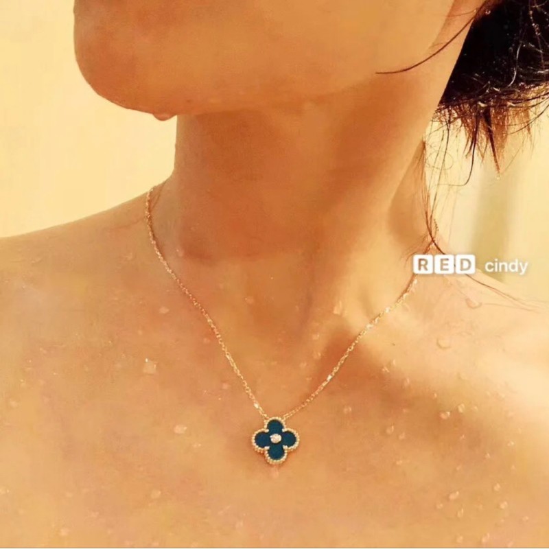 VCA Necklace
