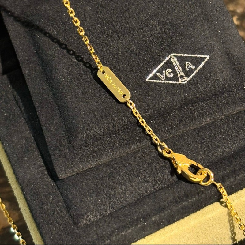 VCA Necklace