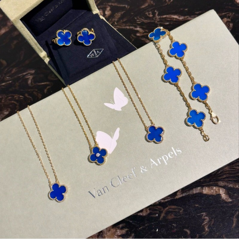 VCA Necklace