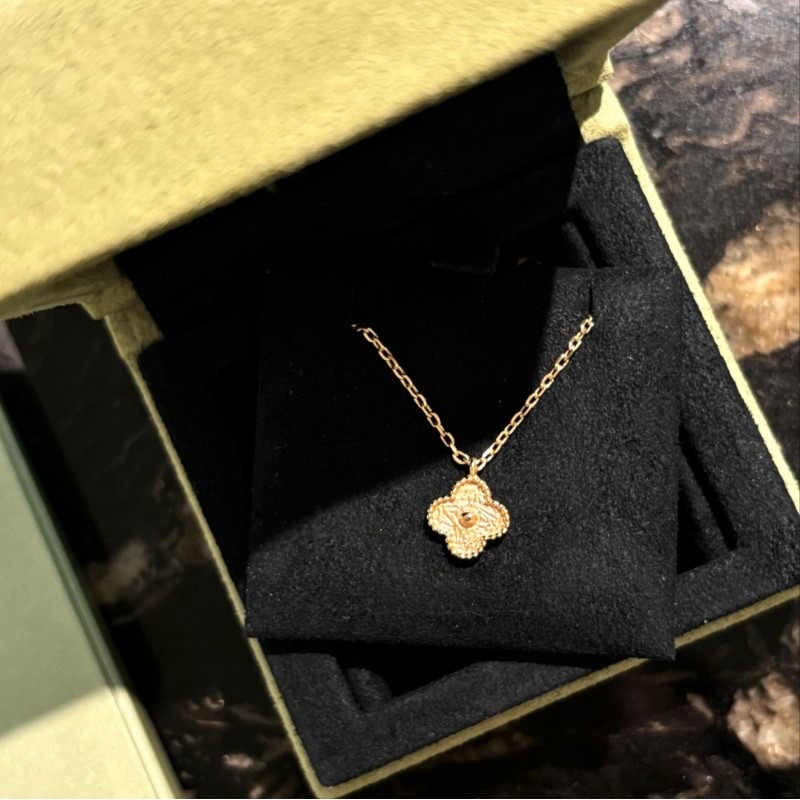 VCA Necklace
