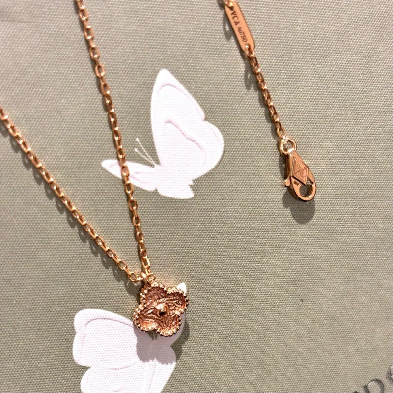 VCA Necklace