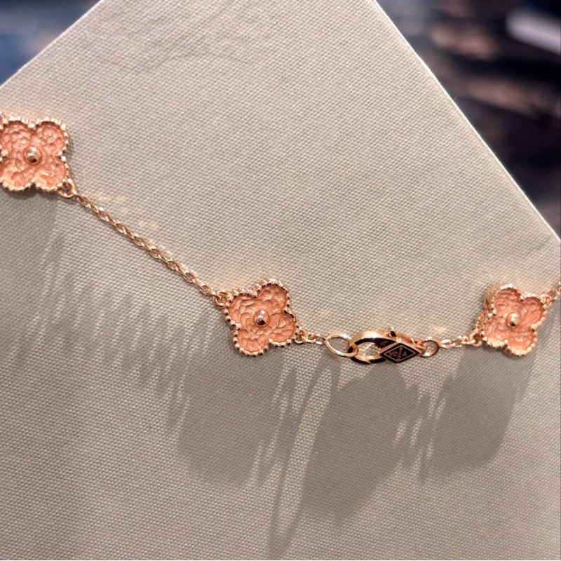 VCA Bracelet