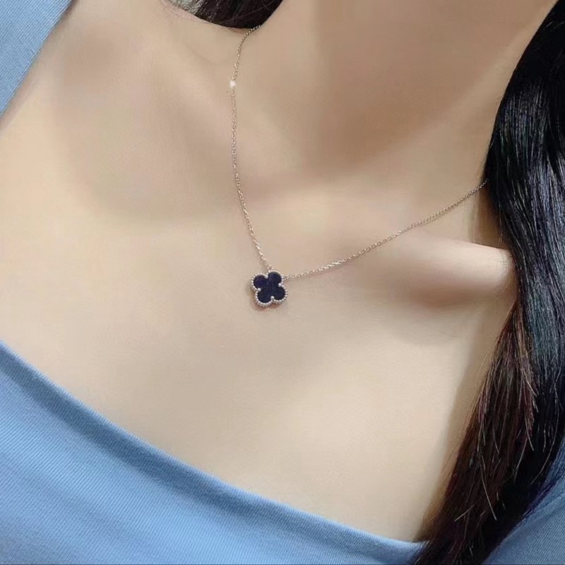 VCA Necklace