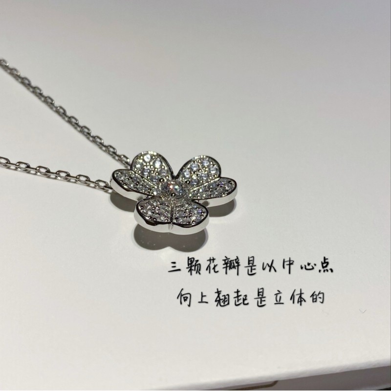 VCA Necklace