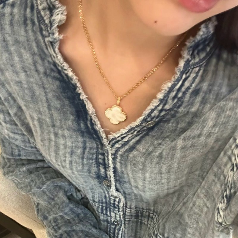 VCA Necklace