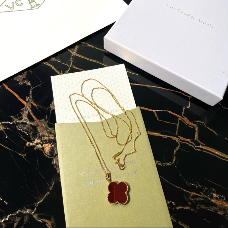 VCA Necklace