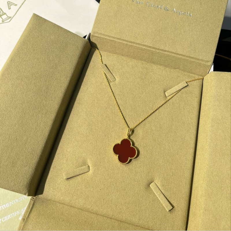 VCA Necklace