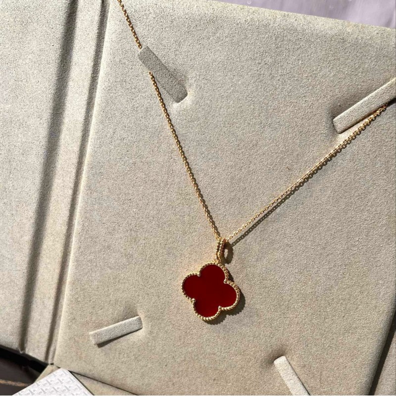 VCA Necklace