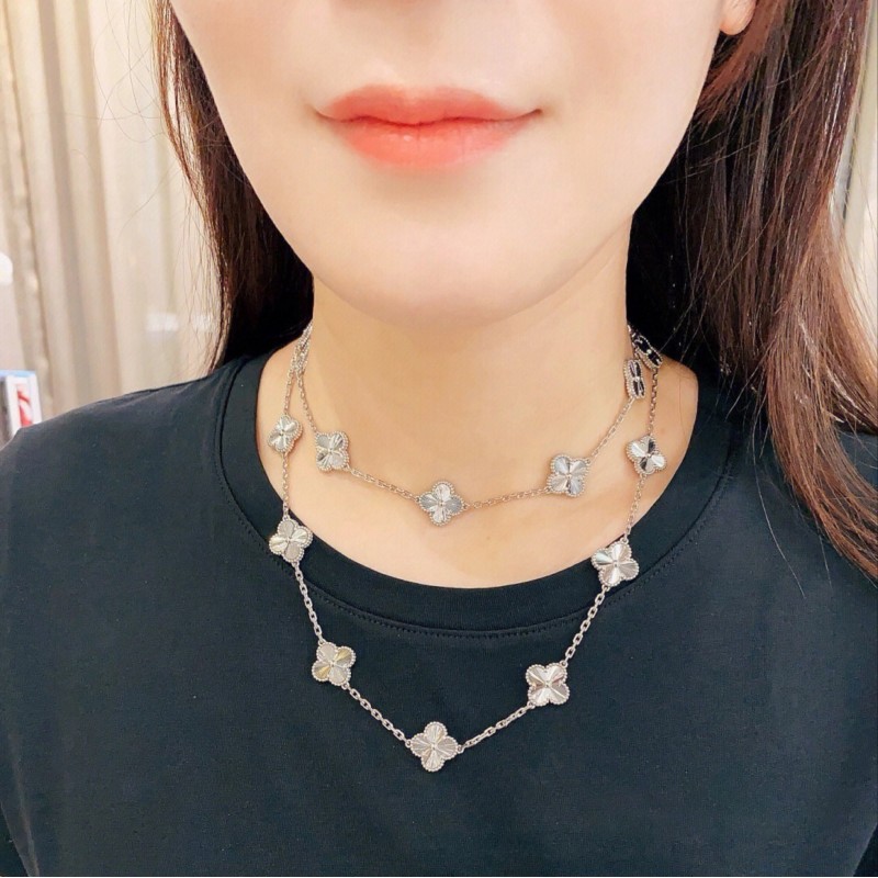 VCA Necklace