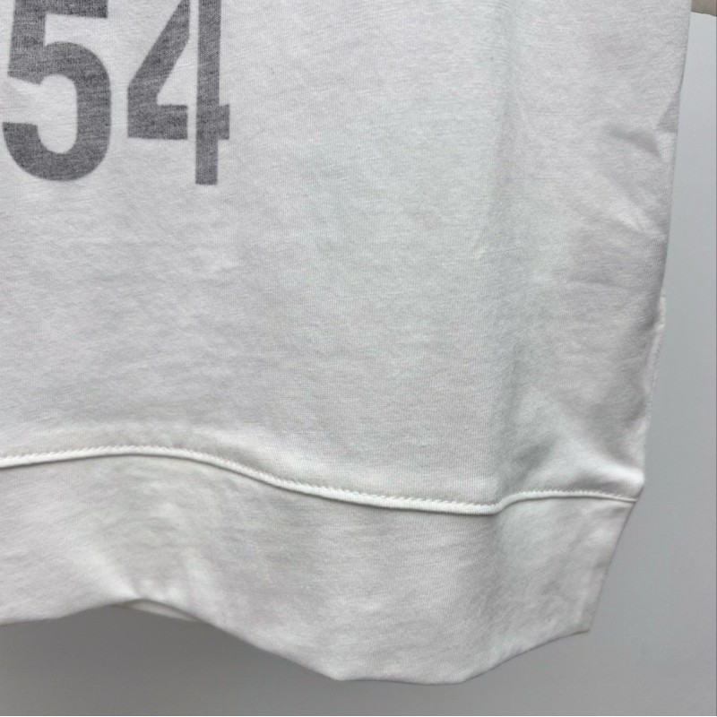 LV Tee