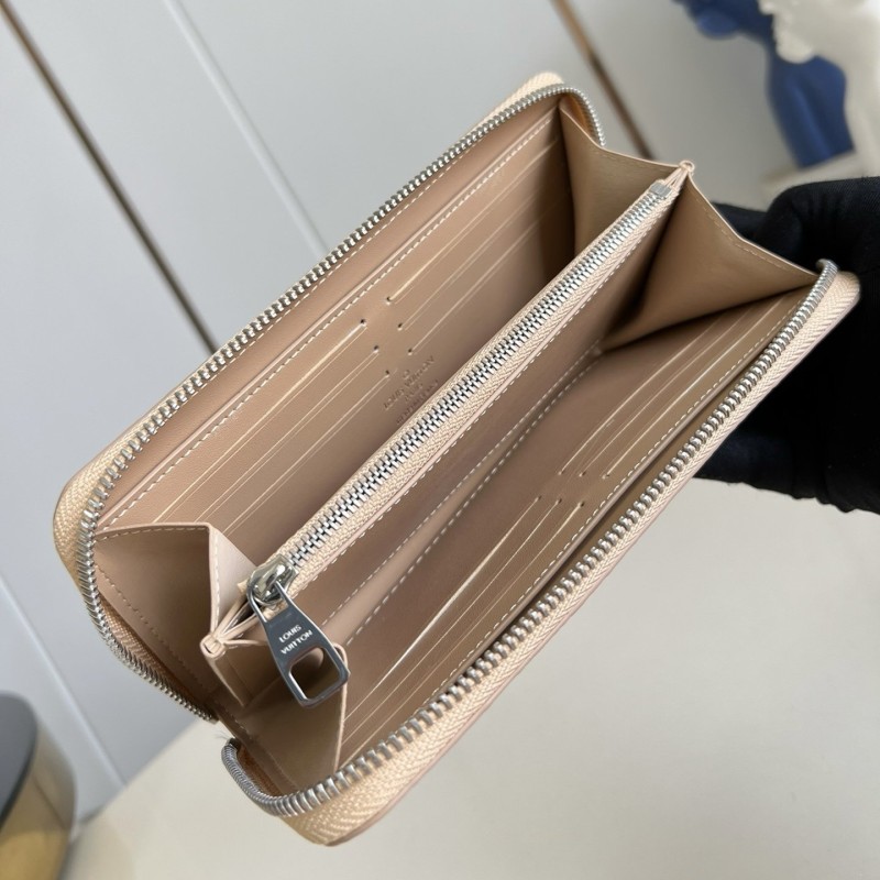 Lv Long Wallet