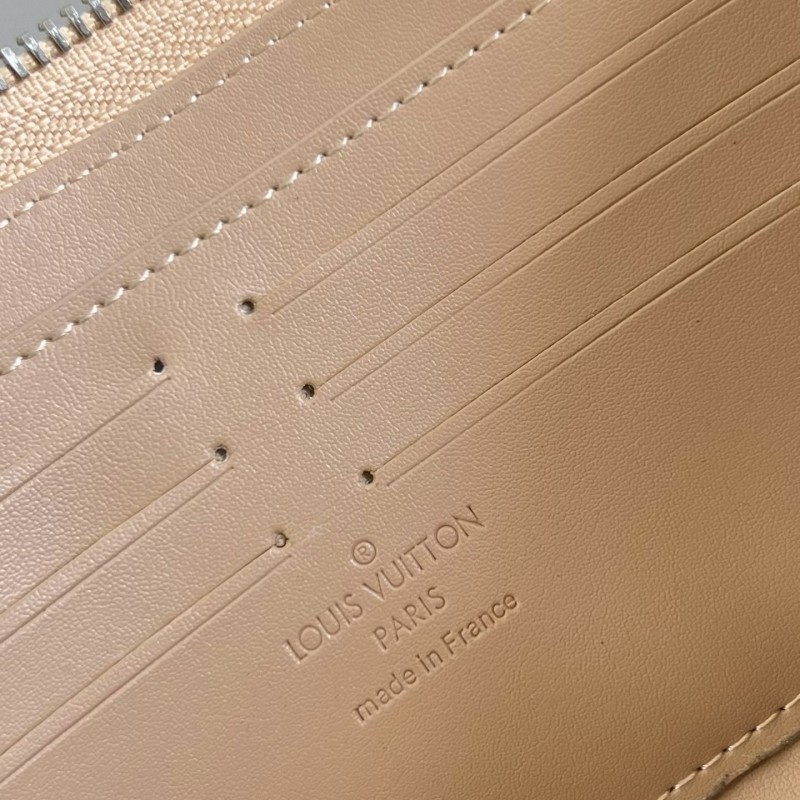 Lv Long Wallet