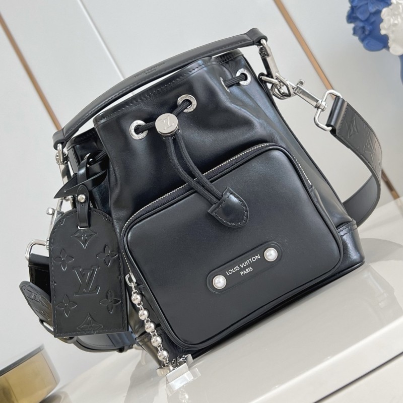 LV Noé Cargo Handbag