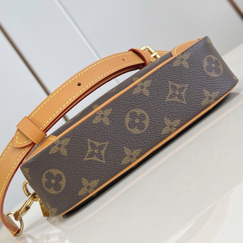 LV Trocadéro Handbag 