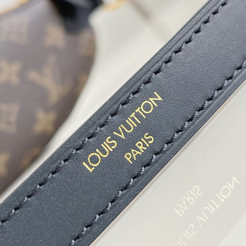 LV Keepit Handbag 