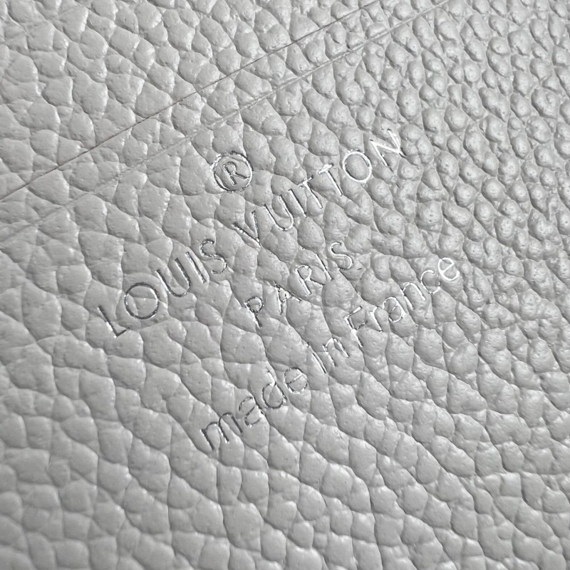 LV Wallet on Chain Ivy