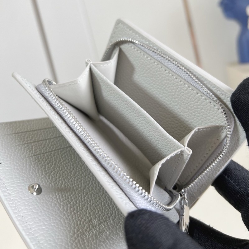 LV Cléa Wallet