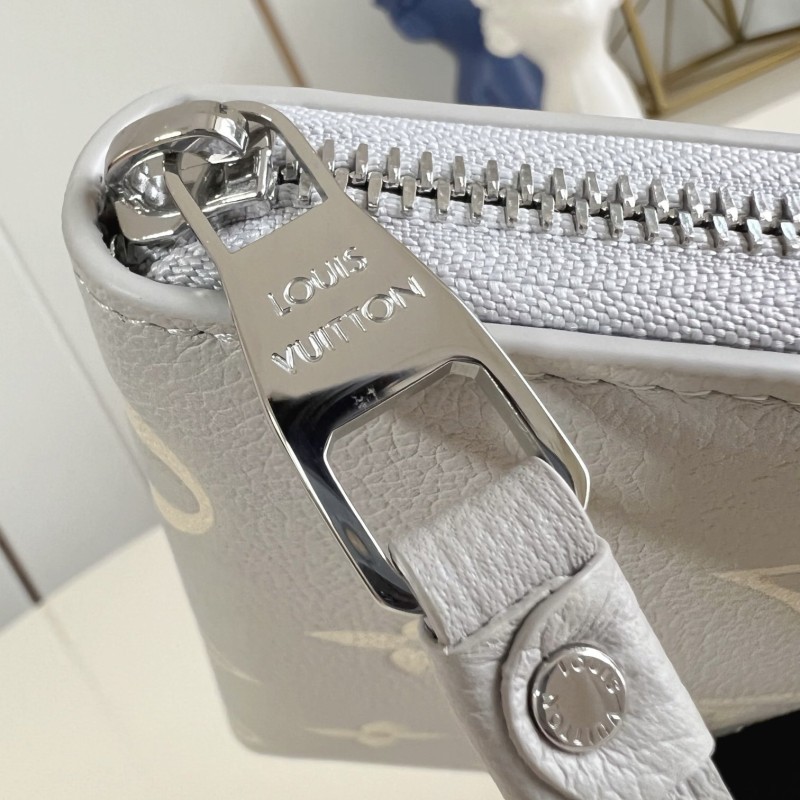Lv Long Wallet