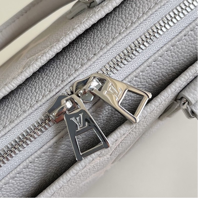 LV OnTheGo East West 