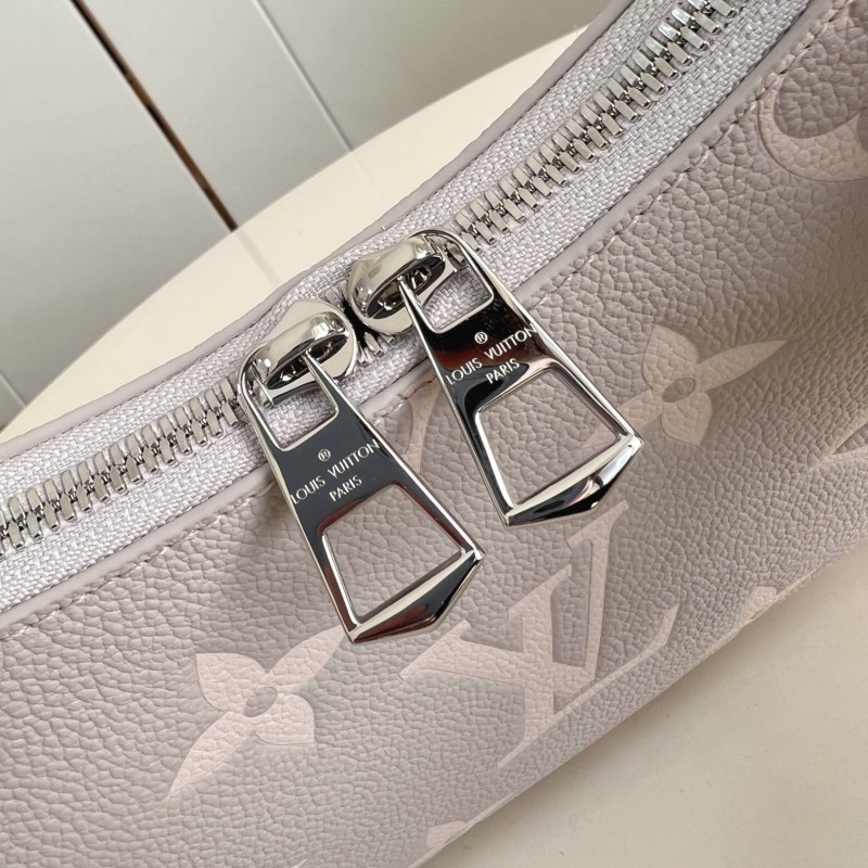 LV Boulog Handbag 