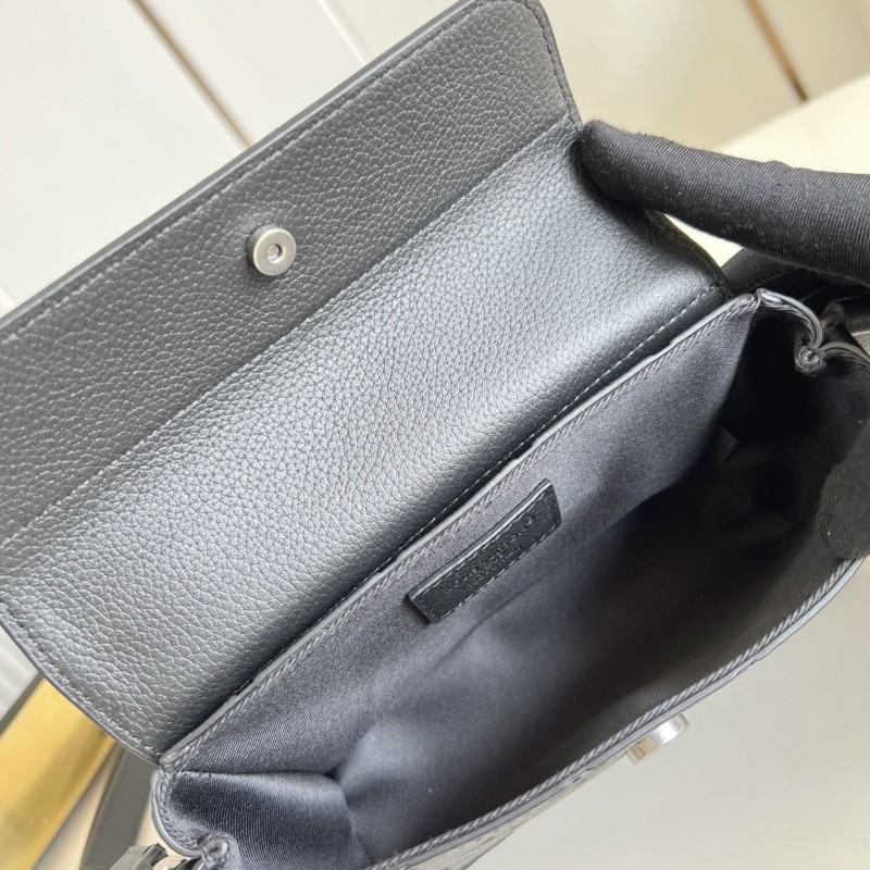 LV Steamer East West