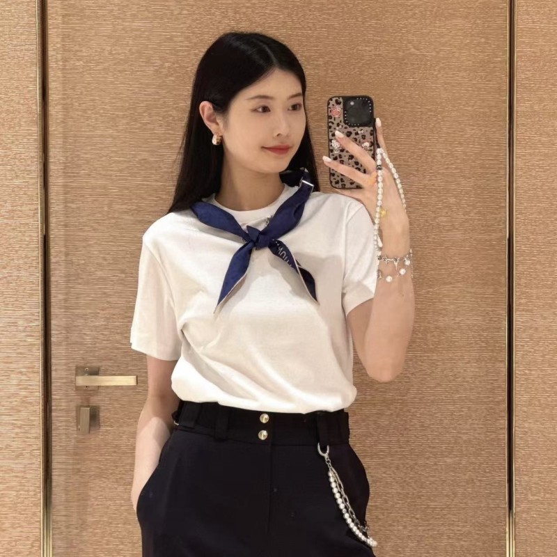 LV Tee