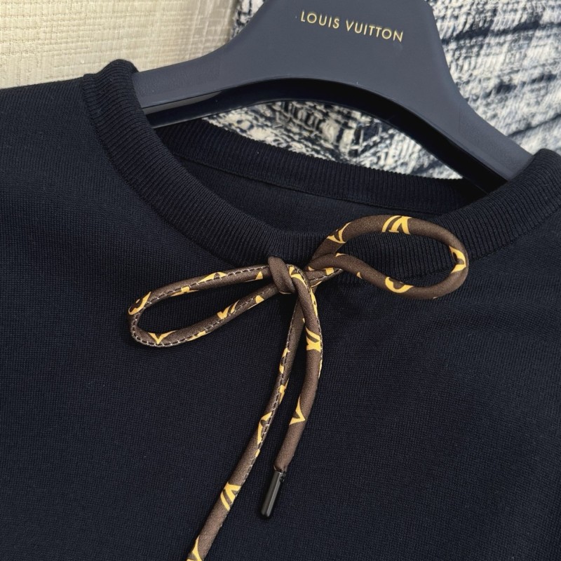 LV Tee