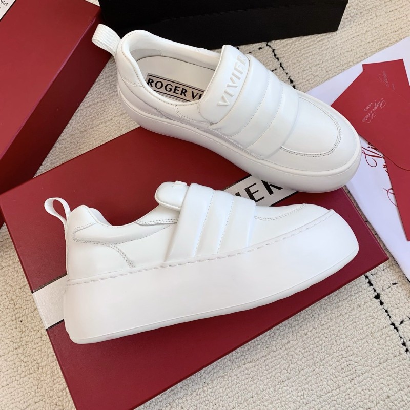 Roger Vivier Sneaker 