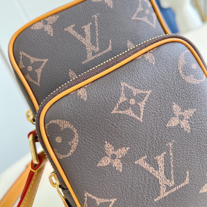 Lv Pharrel Williams