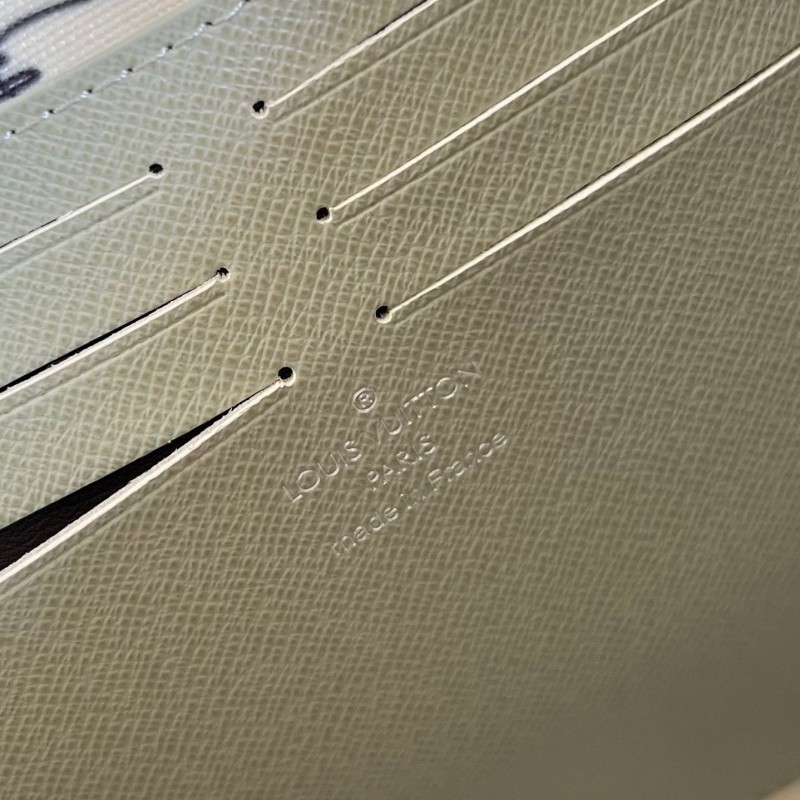 Lv Pochette Voyage