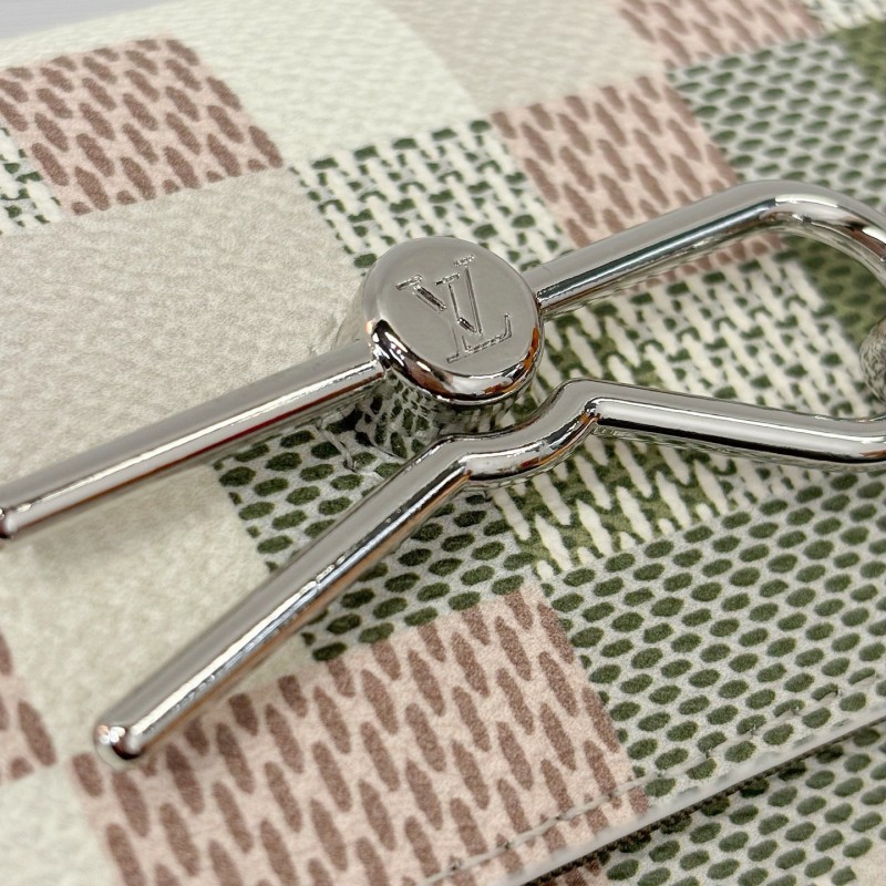 Lv Steamer
