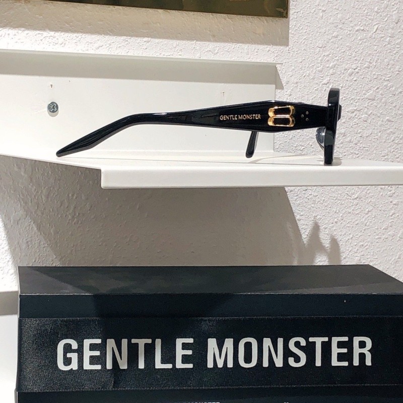 Gentle Monster Vamp