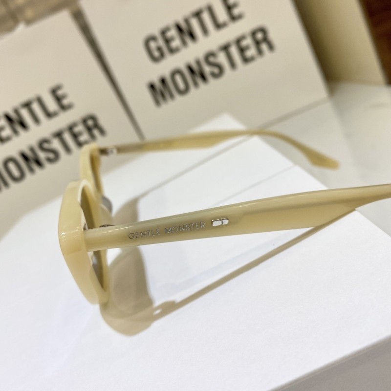 Gentle Monster Crella