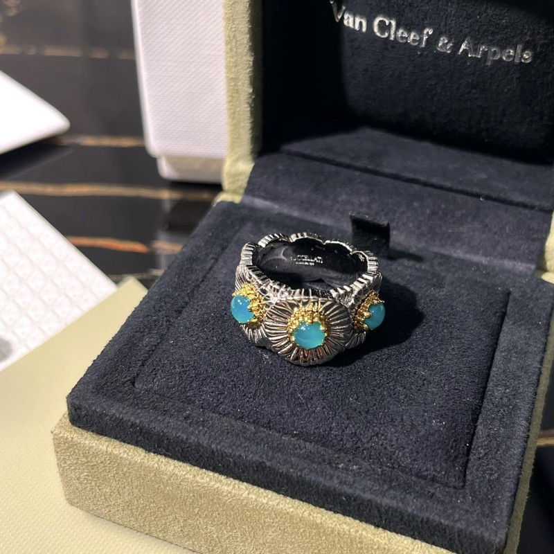 VCA Ring