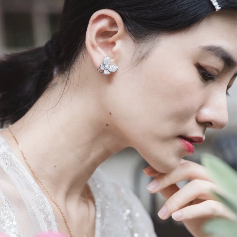 VCA Earrings 