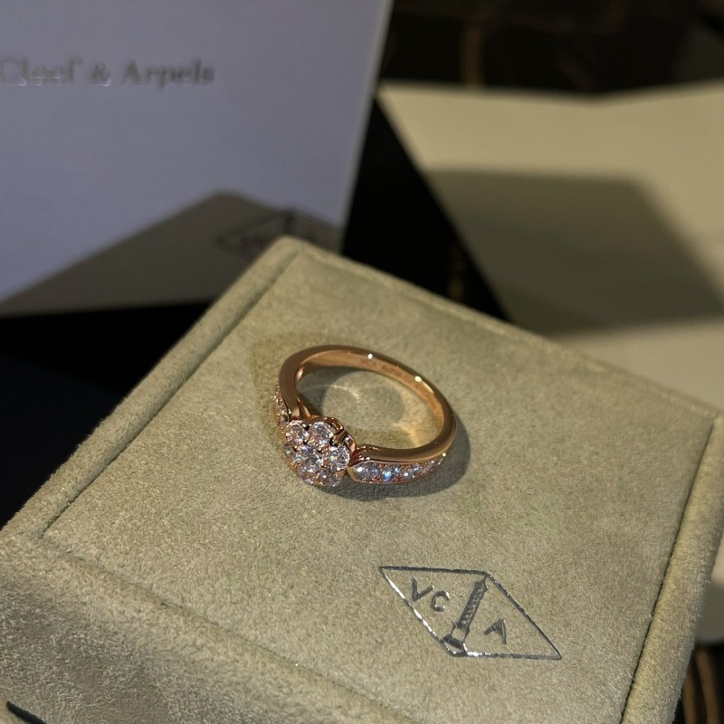 VCA Ring