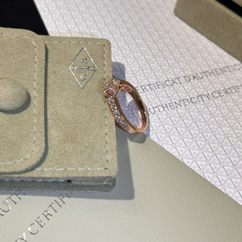 VCA Ring