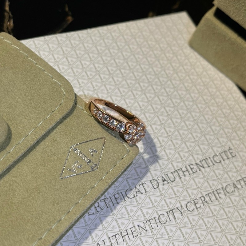 VCA Ring