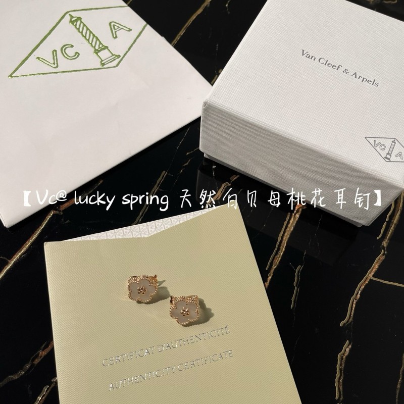 VCA Earrings 