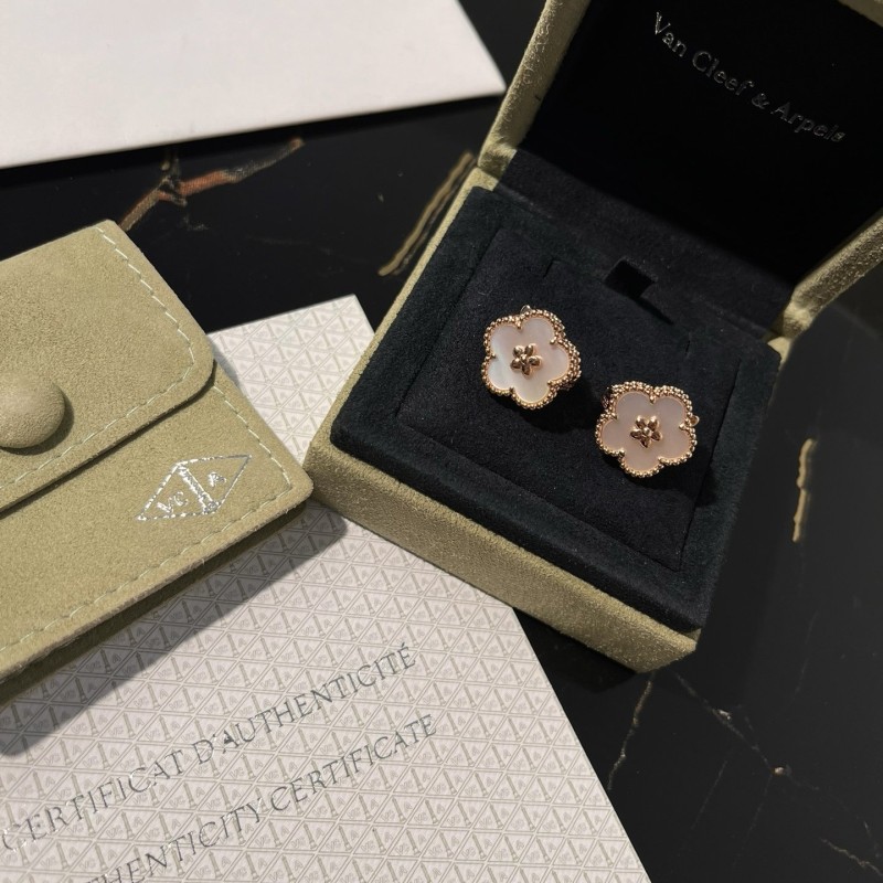 VCA Earrings 