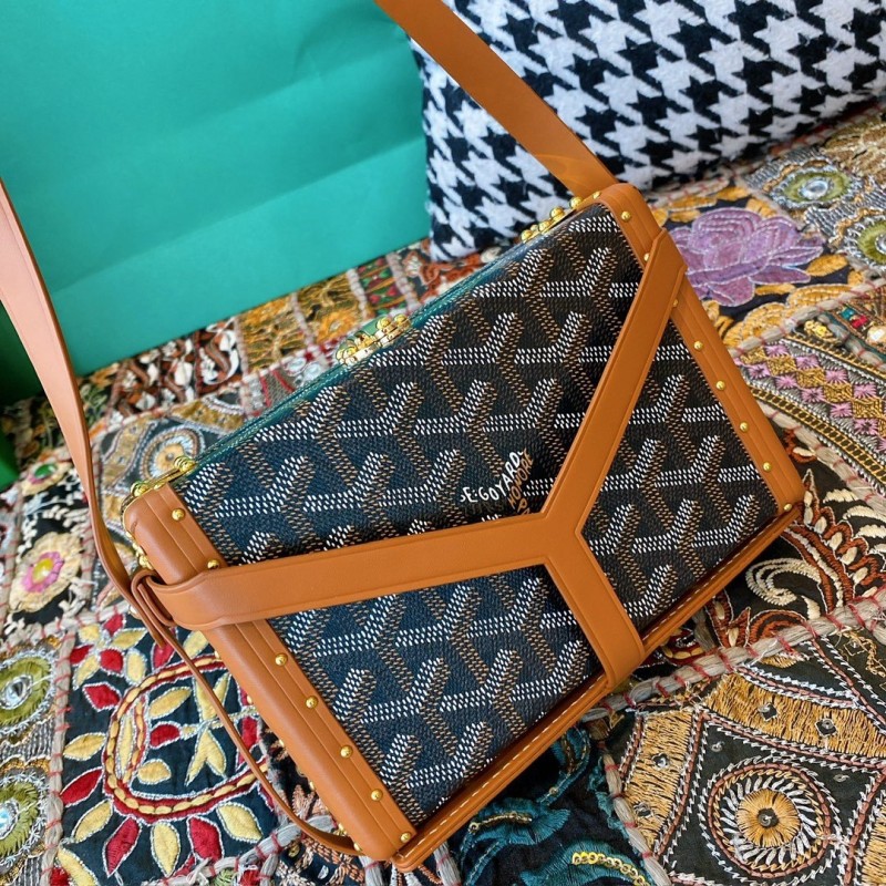 Goyard Sling Bag