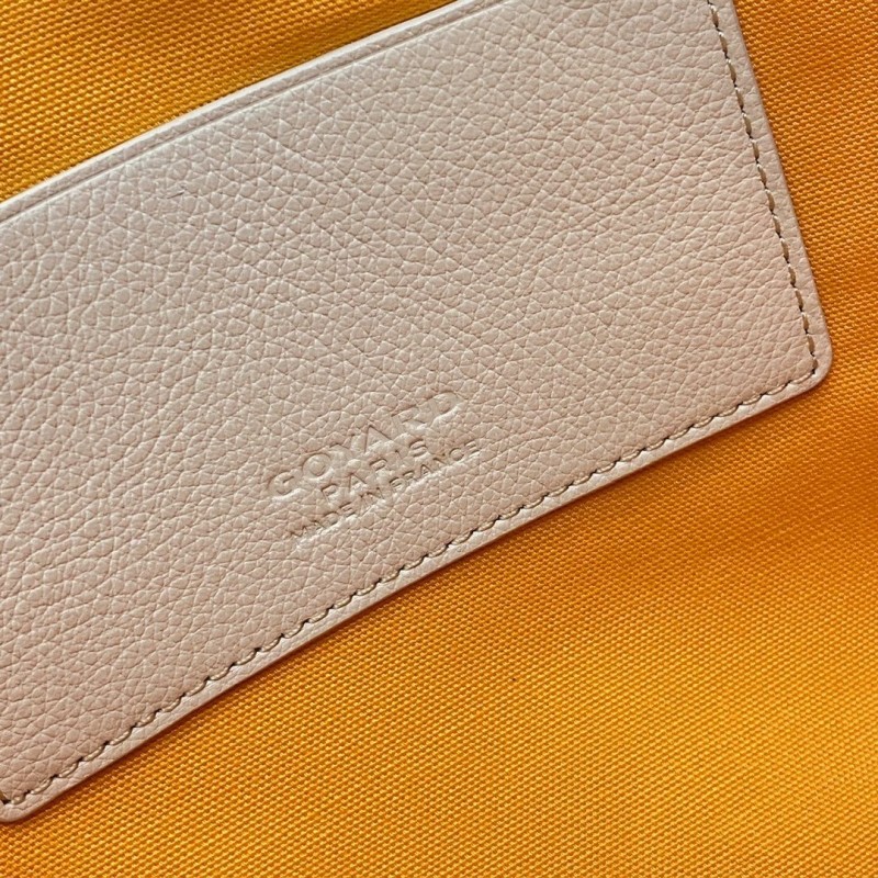 Goyard Cluth Bag