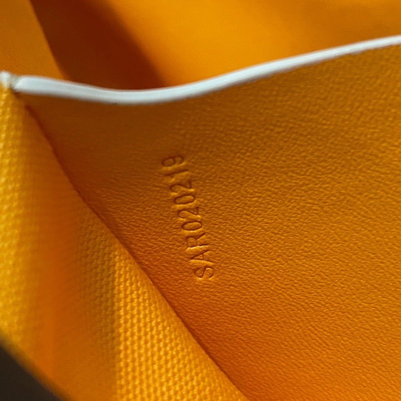 Goyard Cluth Bag