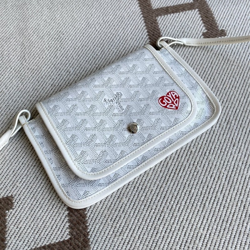 Goyard Cluth Bag