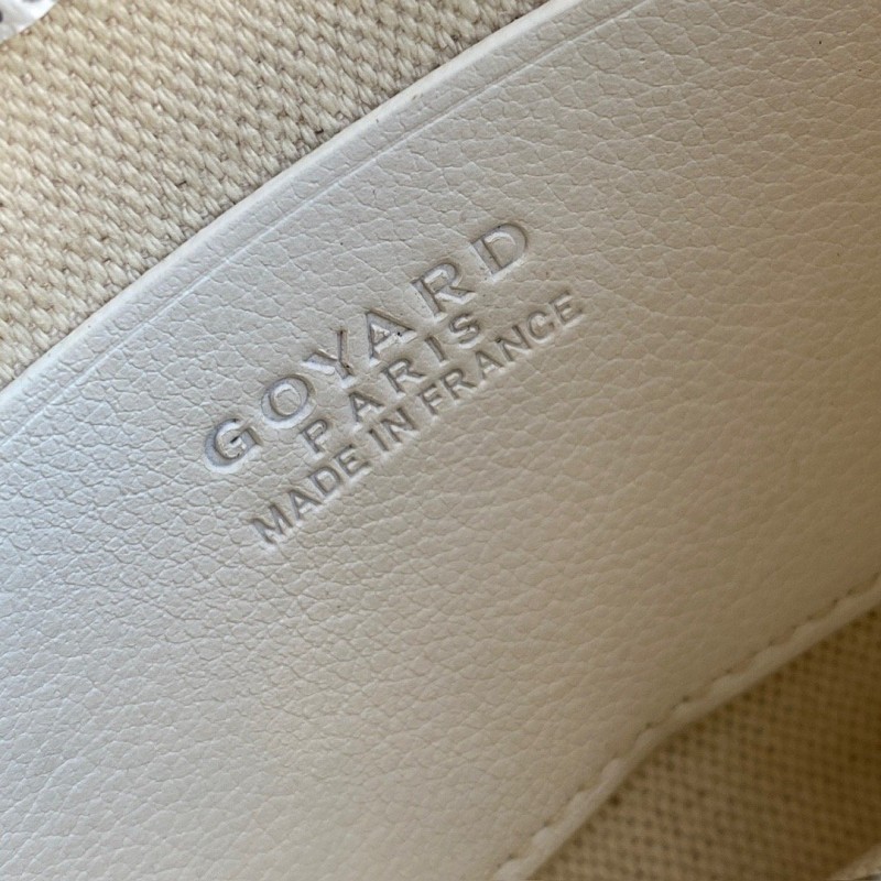 Goyard Cluth Bag