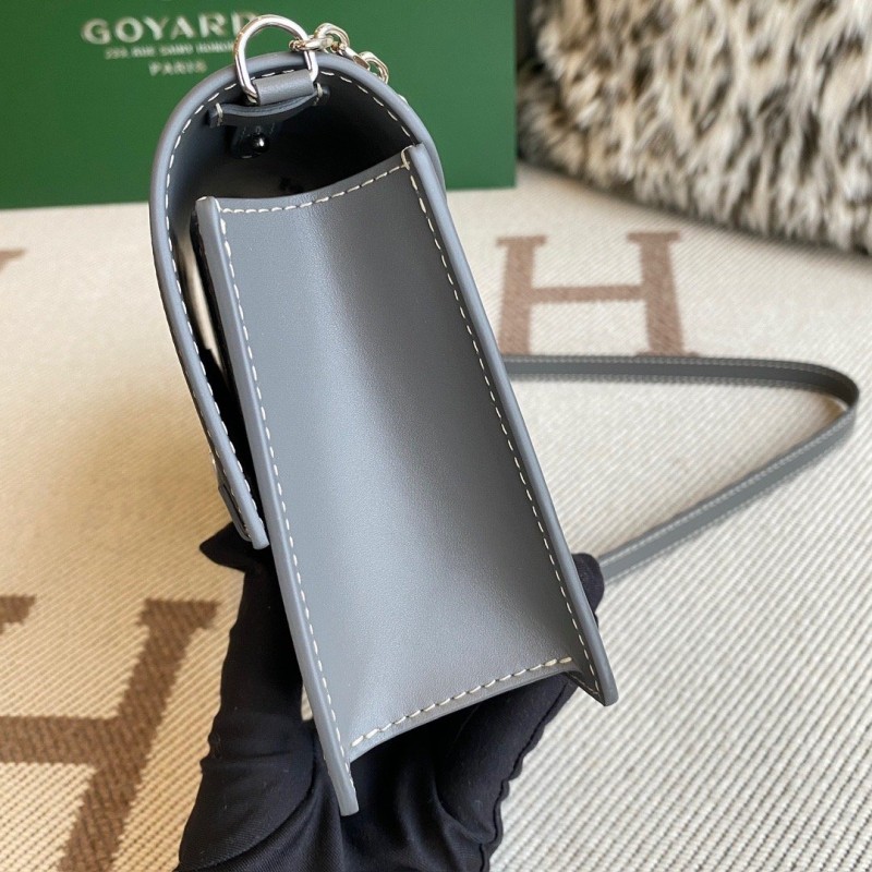 Goyard Cluth Bag