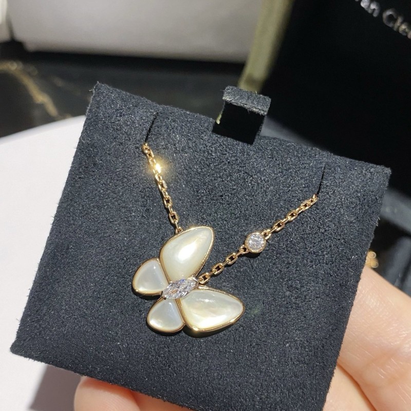 VCA Necklace 