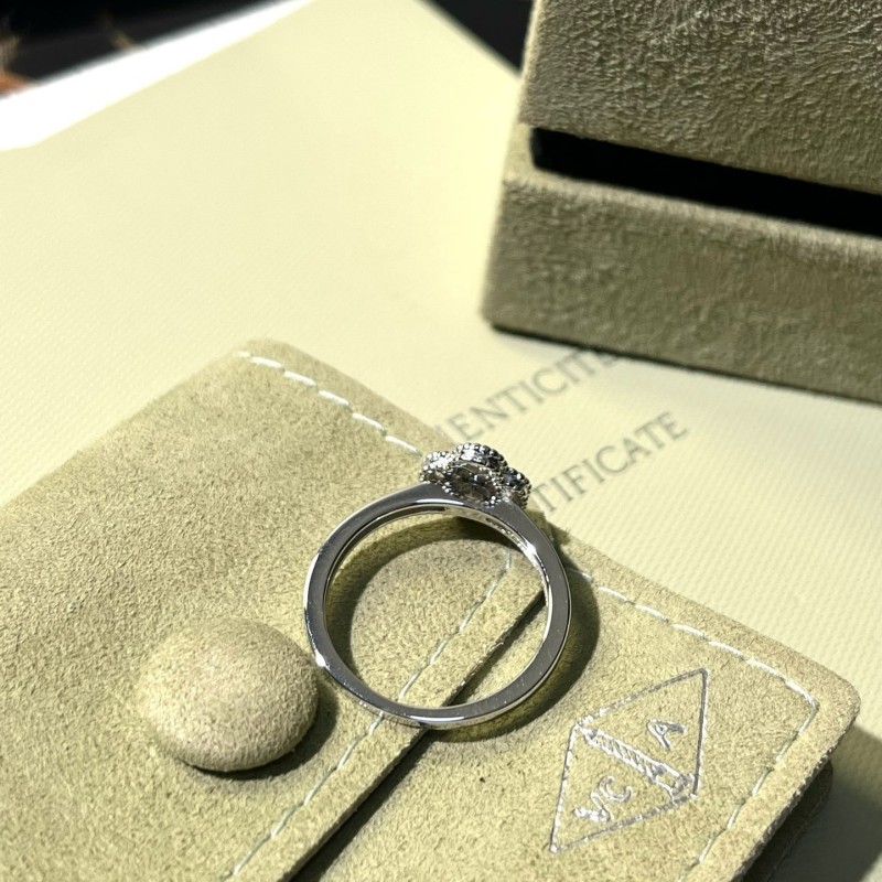 VCA Ring