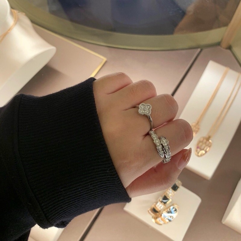 VCA Ring